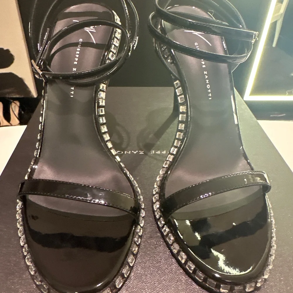 Giuseppe Zanotti - Bellatriks 106 - Size 39 - Picture 1 of 3